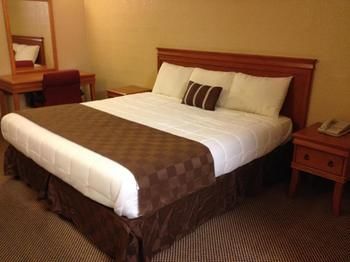 Economy Express Inn Henryetta Exterior foto