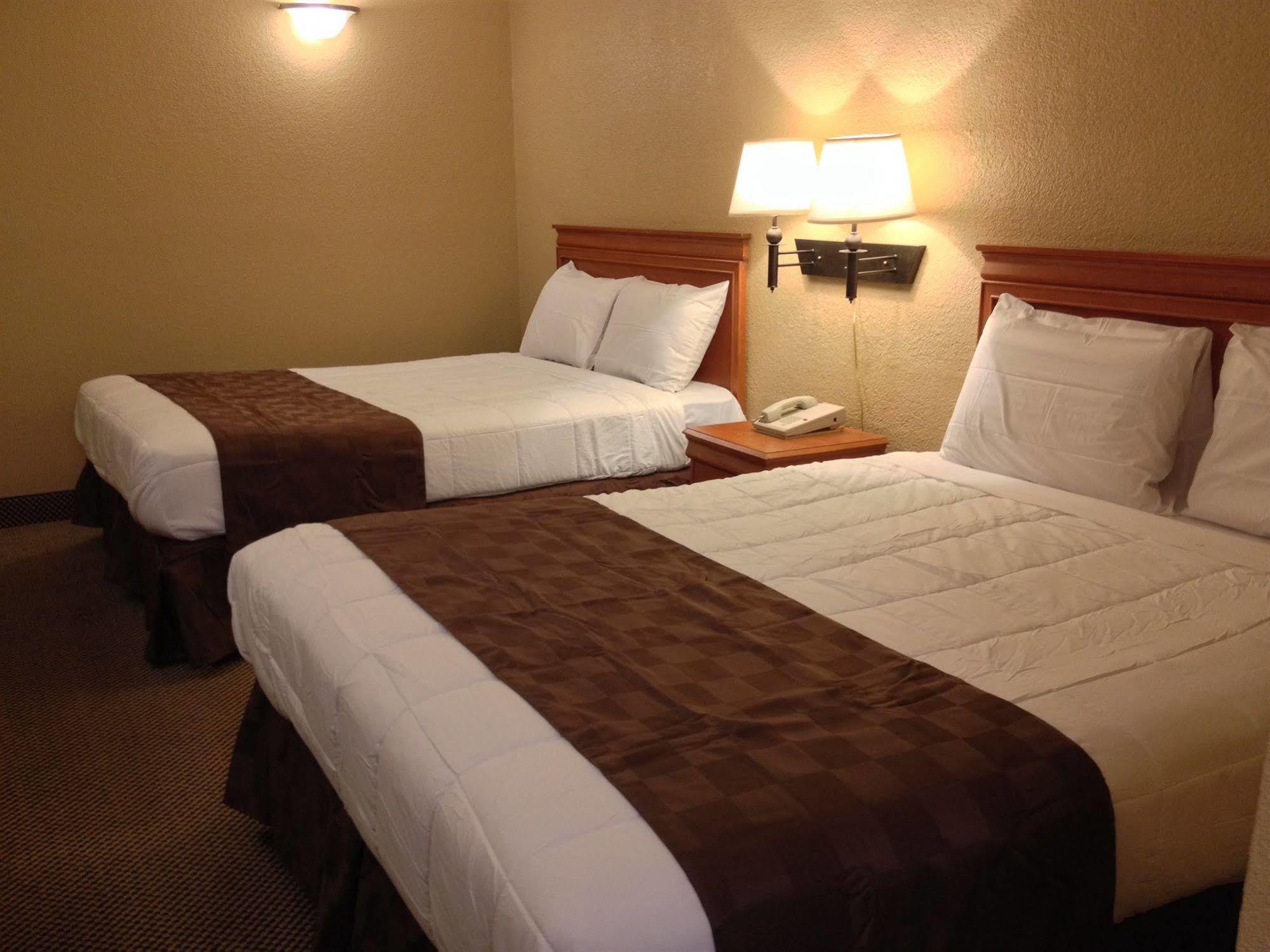 Economy Express Inn Henryetta Exterior foto